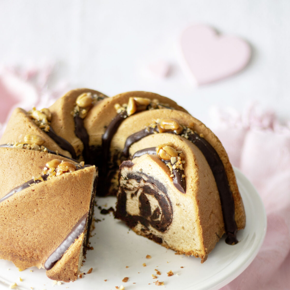 Bantel – Rezeptidee: Erdnuss-Guglhupf mit Brownie-Swirl – Bantel ...