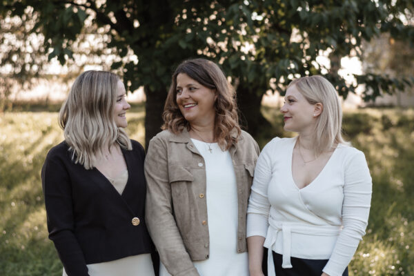 Christina Bantel-Wild, Marie-Sofie Rommel und Sarah-Lisa Bretzke