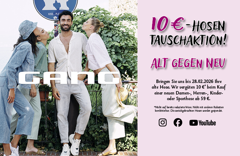 10 Euro Hosentauschaktion. bis zum 28.2.26 alte Hose bringen und 10 Euro beim Kauf einer neuen Damen, Herren, Kinder, oder Sporthose ab 59 Euro erhalten. Bild mit Mann und 2 Frauen in verschiedenen Hosen und Oberteilen.