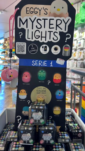 Eggy´s Mistery Eggs Warenaufsteller mit verschiedenen Baby Eggs zum Sammeln