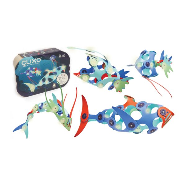 Bunte Clixo Magnetbausteine, mit denen Kinder flexible Formen und Figuren bauen