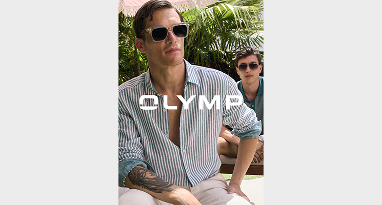 Mann mit grün weiß gestreiftem Hemd von Olymp