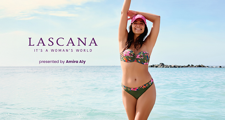 bunter Bikini mit Frau am Strand von Lascana