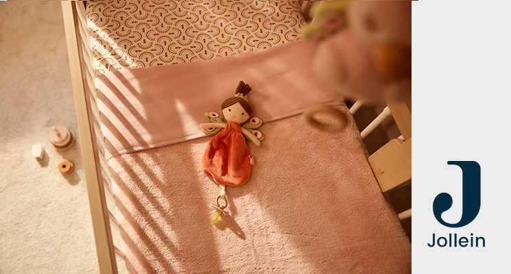 Schnullerkette in Form eines Püppchens mit Schmetterlingsflügeln in orange beige von Jollein