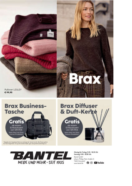 BRAX Prospekt Rückseite mit Pulloverstapel in verschiedenen Farben sowie Frau mit braunem Pullover, beiger Jacke im Arm und braun karierter Hose sowie abgebildete Zugaben beim Einkauf ab einem vorgegebenen Einkaufswert